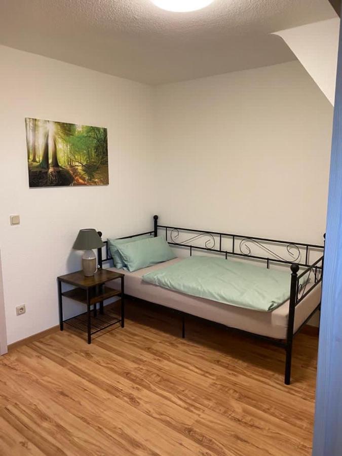 Familienfreundliche Ferienwohnung Anna Rollshausen Екстер'єр фото
